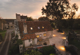 Coronavirus-Friendly at Beautifully Restored Cottage For Filming, Wales