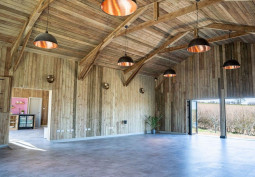 Barn