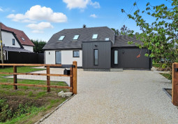 Driveway, Coronavirus-Friendly at Stylish Five Bedroom Home For Filming, Essex