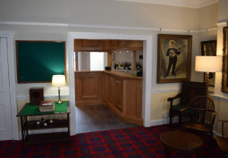 Bar (Home)