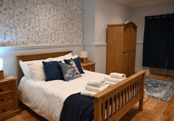 Bedroom (Double)