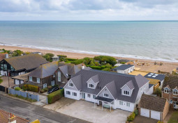 Sea / Beach View, Beach House, Coronavirus-Friendly
