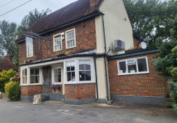 Pub / Bar, entrance