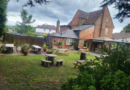 Patio / Veranda, Lawn, Beer Garden
