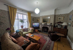 Livingroom, Fireplace, Pattern Wallpaper, Wooden Floor