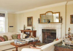 Livingroom, Fireplace
