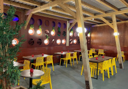 Pub / Bar / Club, Diningroom, Event Space, Seating (VIP/Club)