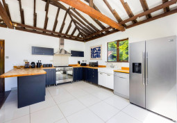 Kitchen, Kitchen (Coloured units), Tiled Floor
