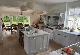 Kitchen, Diningroom, Kitchen (With Island), Kitchen (Coloured units), Open-plan