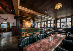 Wooden Floor, Pub / Bar