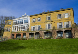 Exterior, Conservatory, Lawn