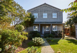 Exterior, Beach House