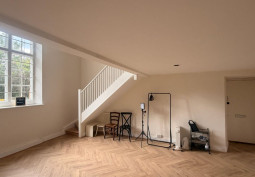 Studio Flat, Wooden Floor