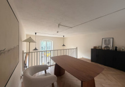 Diningroom, Balcony, Landing, Home Office