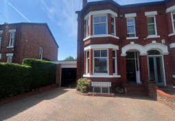 Exterior, Driveway, Period Building, Semi-Detached House