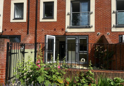 Gardens, Patio / Veranda