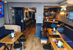 Pub / Bar