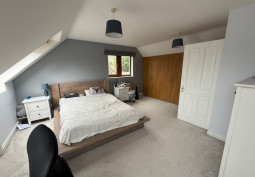 Bedroom (Master/En-Suite)