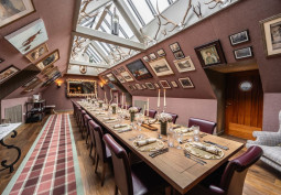 Diningroom, Skylight