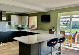 Kitchen, Kitchen (Coloured units), Open-plan