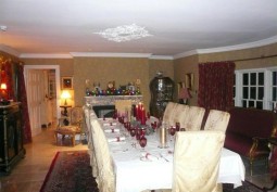 Diningroom at Shoot and Stay Thatched Country House Film Location