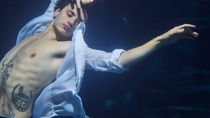 Lorenzo Agius Interview - Shooting Underwater For Vanity Fair/Canon (LON1721)