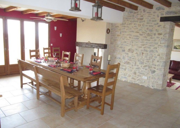 8. Kitchen With Table
