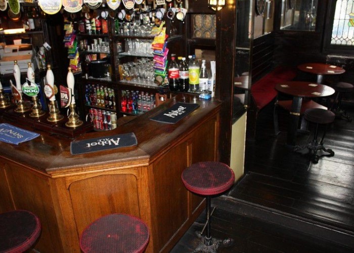 1. Pub / Bar / Club