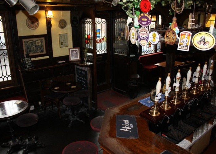 5. Pub / Bar / Club