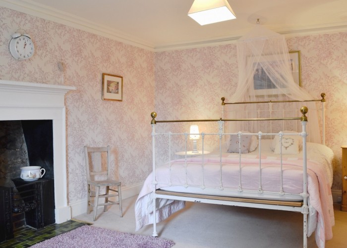 11. Bedroom (Double)