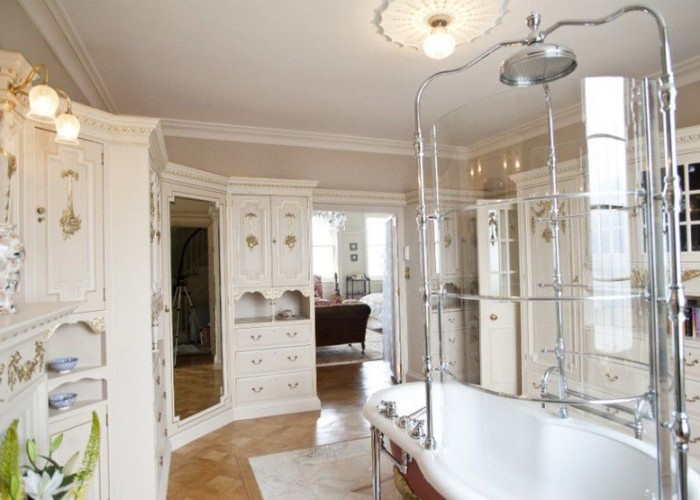 19. Bathroom
