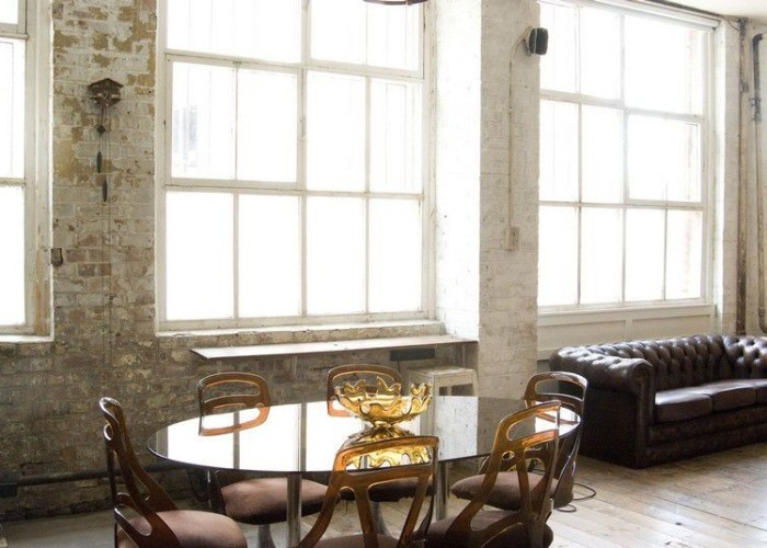 2. Studio