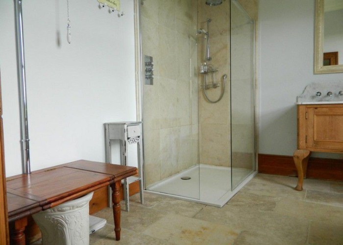 48. Shower Room