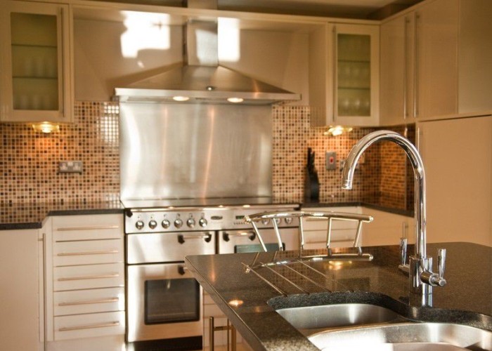 2. Kitchen (With Island)