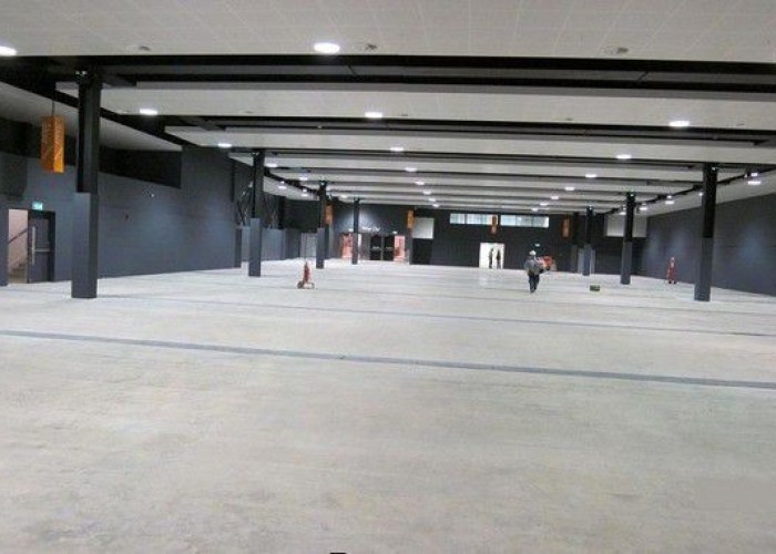 3. Warehouse (White)
