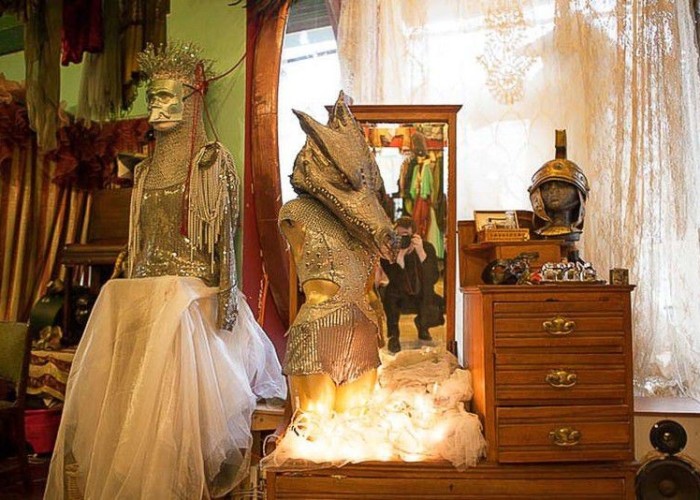 16. Props / Feature