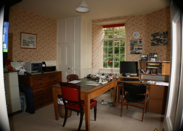 25. Home Office / Study