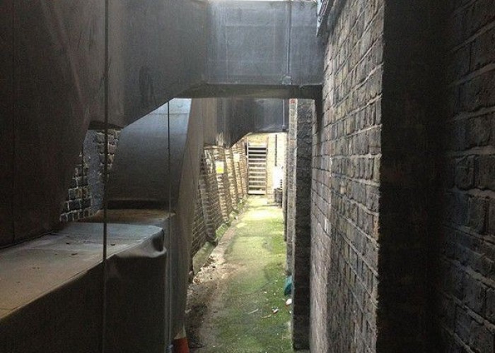16. Alley