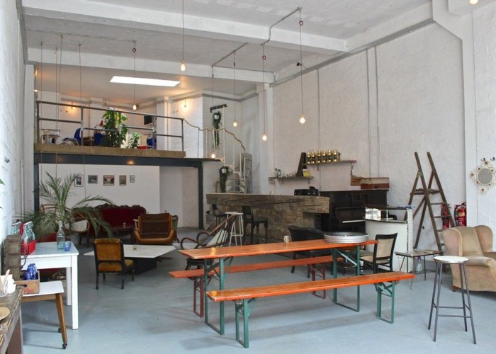 5. Cafe