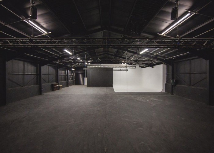 London: Warehouse Film Studio NOT THERE