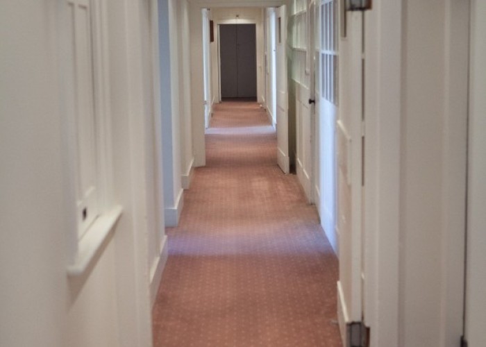 27. Corridor