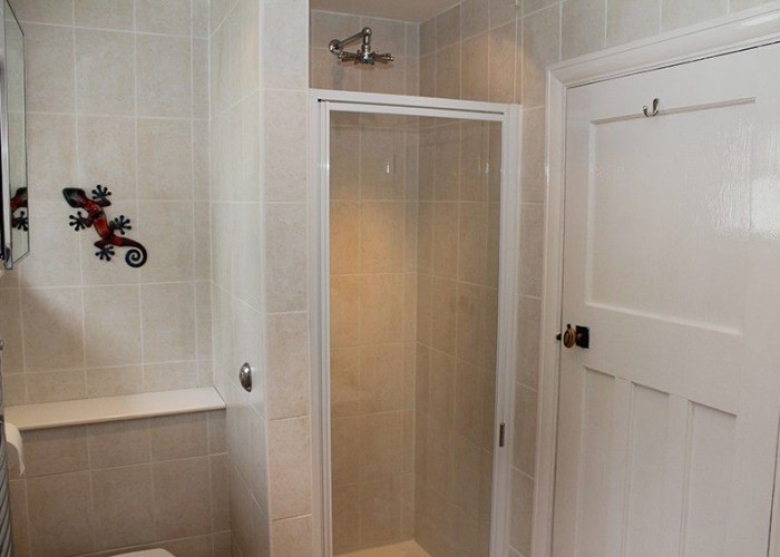 32. Shower Room