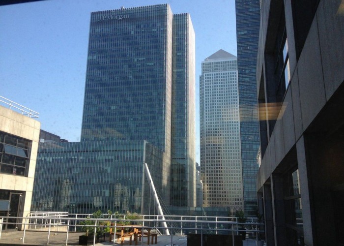 London: Modern Office In Canary Wharf For Filming