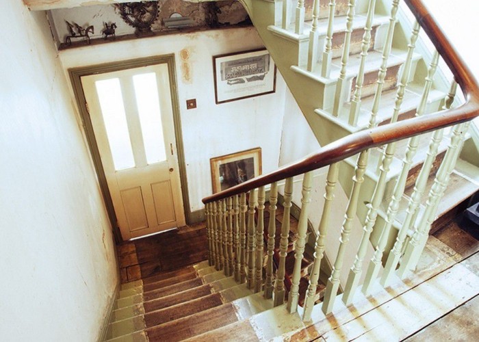 10. Stairway