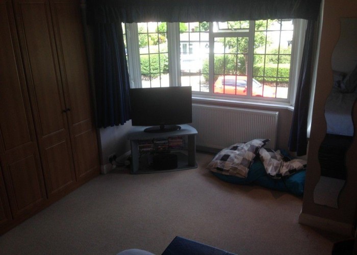 33. Bedroom (Childrens)