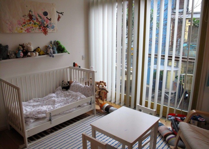 16. Bedroom (Childrens)