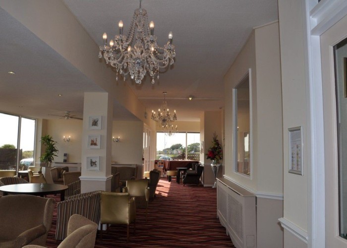 5. Hotel