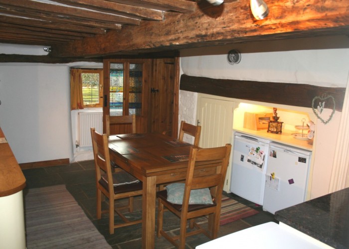 10. Kitchen (Wooden Units)