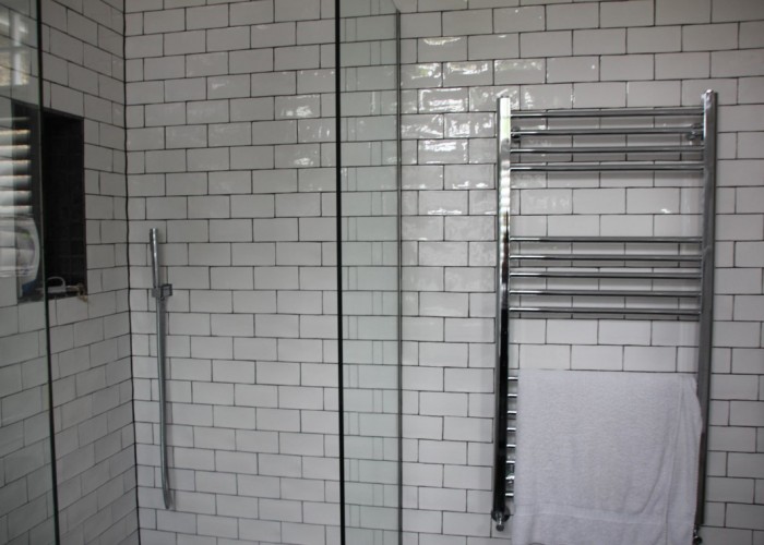 18. Shower Room