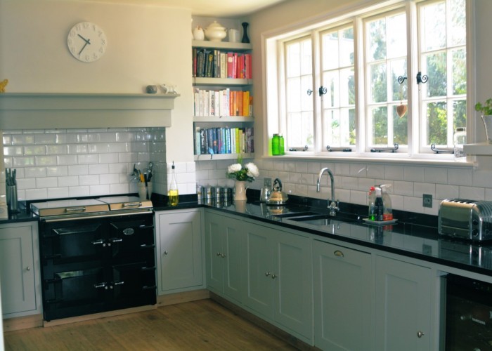 13. Kitchen (Coloured units)